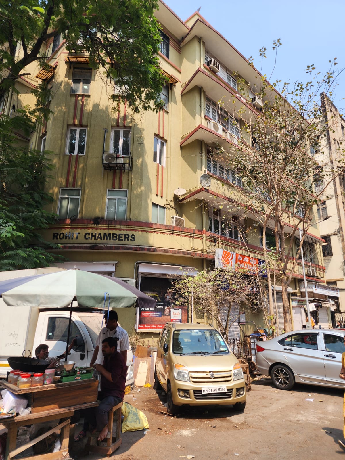 Office Space Semi Furnished in Rohit Chambers , Fort